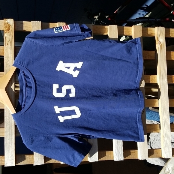 3/$25 Juniors USA Cropped Tee, size L, Royal Blue - Picture 1 of 5